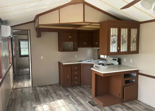Property at 2800 Turner Rd Unit 4, San Benito, TX, 78586, 1 bed, 1 bath, [object Object]