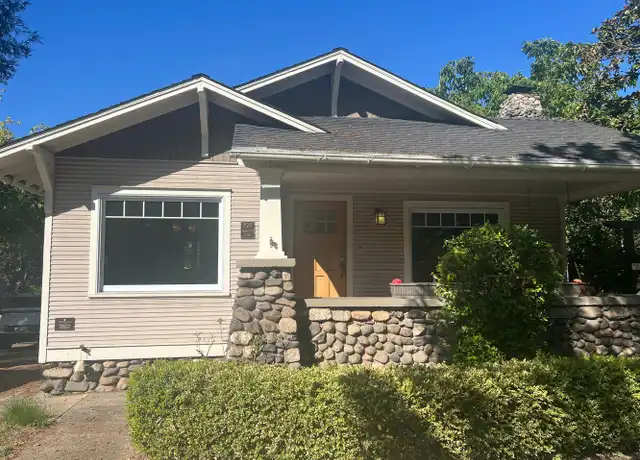 Property at 727 Siskiyou Blvd, Ashland, OR, 97520, 2 beds, 1.5 baths, [object Object]