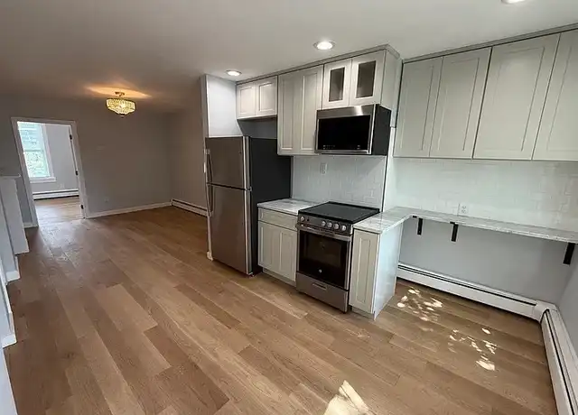 Property at 655 E 7th St #2, South Boston, MA, 02127, 1 bed, 1 bath, [object Object]