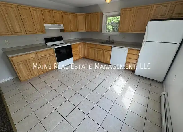 Property at 1833 Hammond St Unit 5, Hermon, ME, 04401, 2 beds, 1 bath, [object Object]