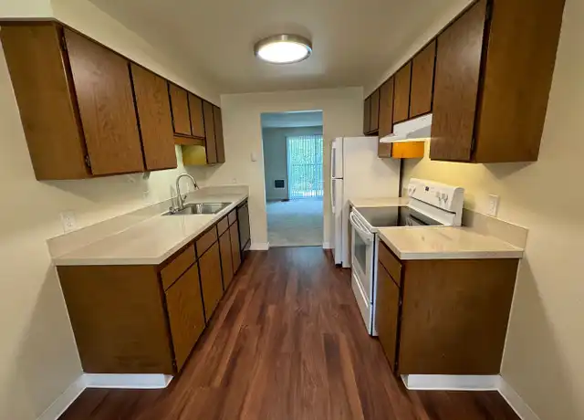 Property at 3511 SE Monroe St Unit 34, Milwaukie, OR, 97222, 2 beds, 1 bath, [object Object]