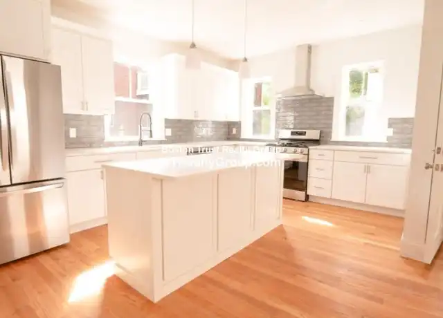 Property at 8 Brookside Ave, Jamaica Plain, MA, 02130, 2 beds, 2 baths, [object Object]