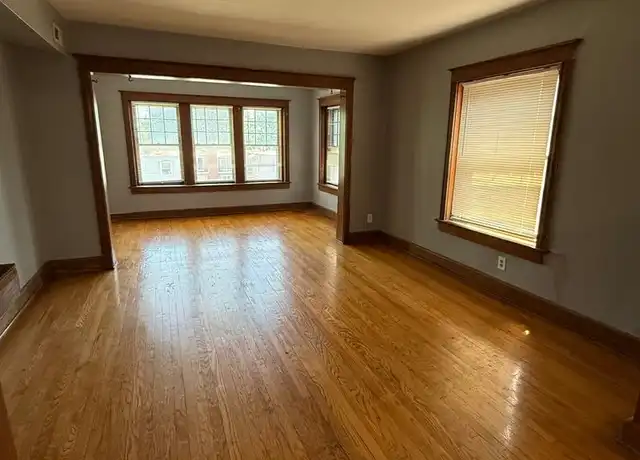 Property at 4120 Warwick Blvd Unit 4122-3S, Kansas City, MO, 64111, 2 beds, 1 bath, [object Object]