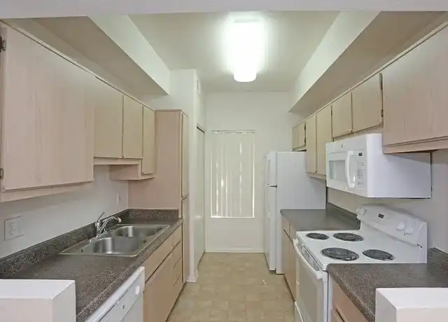 Property at Hohokam Villas - 2900 W Highland St, Chandler, AZ, 85224, 1-2 bed, 1-2 bath, [object Object]