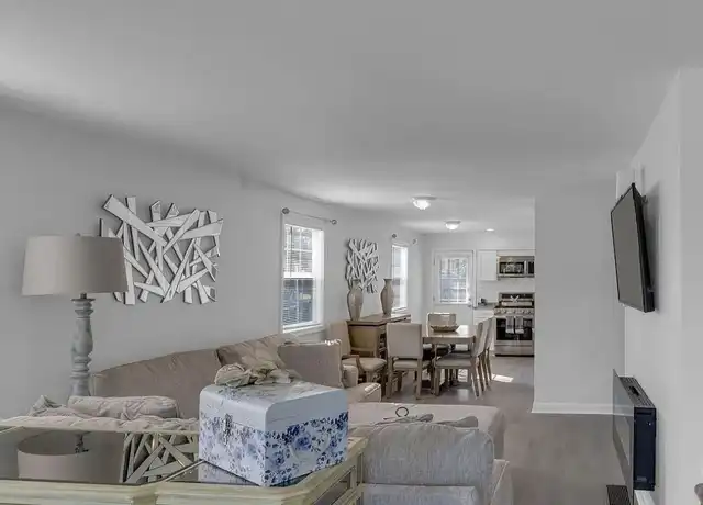 Property at 211 Johnson Ave, Upper Chichester, PA, 19061, 3 beds, 1.5 baths, [object Object]