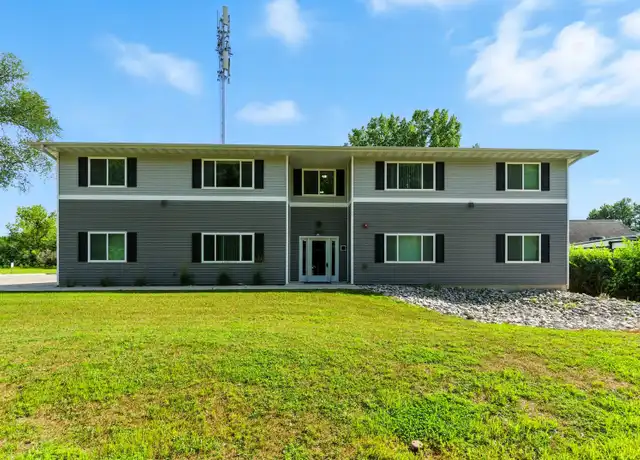 Property at Woodline Condos - 2557 W 3rd St, Waterloo, IA, 50701, 2 beds, 1 bath, [object Object]