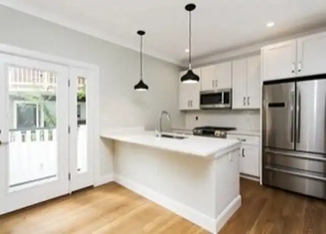 Property at 2 Linden Ave #2, Somerville, MA, 02143, 2 beds, 2 baths, [object Object]