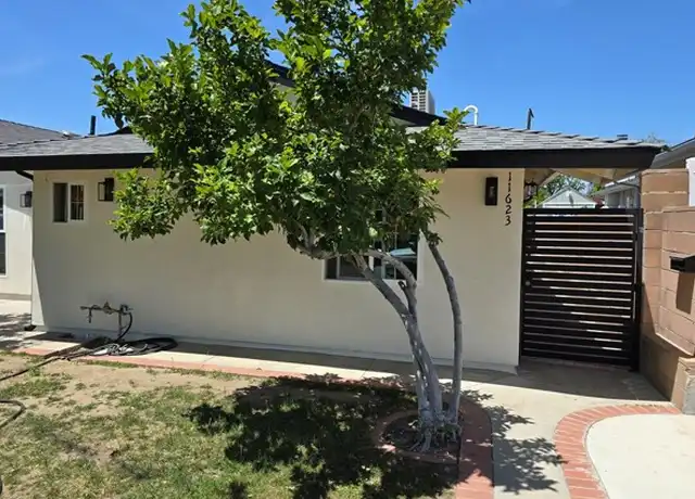 Property at 11623 Paso Robles Ave, Granada Hills, CA, 91344, 2 beds, 2 baths, [object Object]