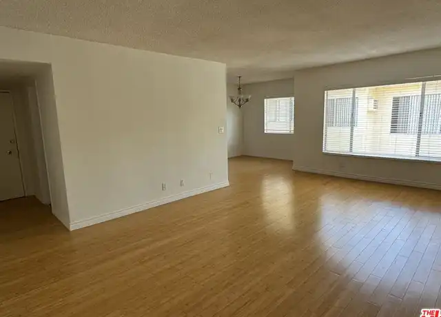 Property at 2803 Arizona Ave #8, Santa Monica, CA, 90404, 2 beds, 2 baths, [object Object]