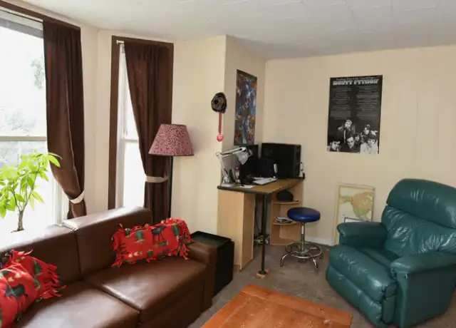 Property at Burnham Rentals - Campus Area 1 Bedrooms - 203 E 8th St, Bloomington, IN, 47408, 1 bed, 1 bath, [object Object]