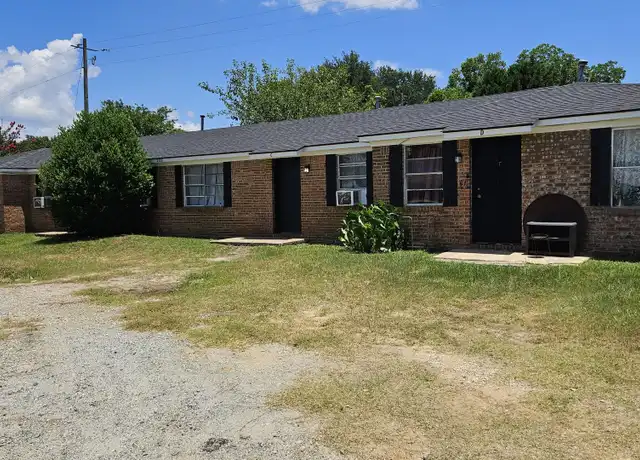 Property at 2126 Martin Luther King Junior Dr Unit 2126 MLK JR-C, Albany, GA, 31701, 2 beds, 1 bath, [object Object]