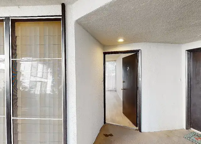 Photo of 1633 Amberwood Dr, South Pasadena, CA 91030