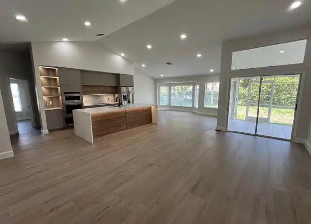 Property at 2285 River Reach Dr, Naples, FL, 34104, 3 beds, 2 baths, [object Object]