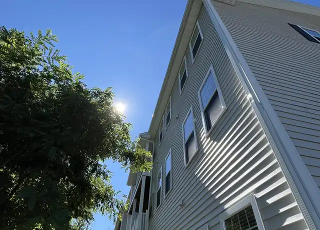Property at 4 Broom Shop Ln, Latham, NY, 12110, 2 beds, 1 bath, [object Object]