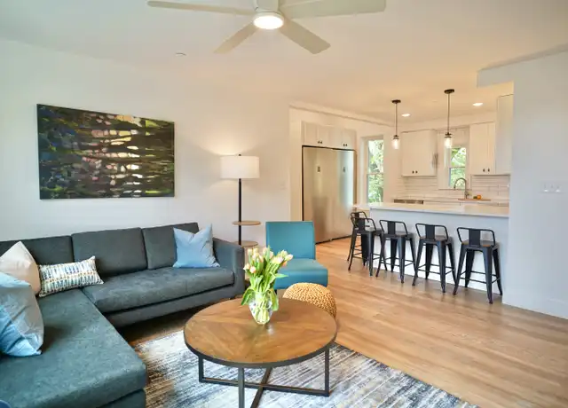 Property at 130 Fisher Ave Unit 3, Boston, MA, 02120, 1 bed, 1 bath, [object Object]