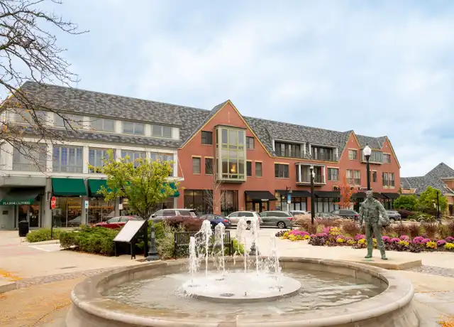 Property at 2001 Tower Dr Unit E302, Glenview, IL, 60026, 2 beds, 1.5 baths, [object Object]