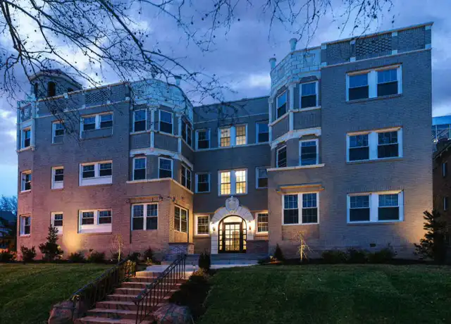 Property at 920 Ward Pkwy, Kansas City, MO, 64112, 2 beds, 1 bath, [object Object]