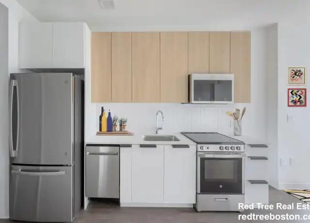 Property at 35-43 Braintree St Unit 302, Boston, MA, 02134, 3 beds, 2 baths, [object Object]
