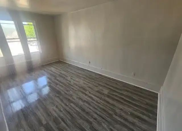 Property at 2374 S 18th St Unit Upper, Milwaukee, WI, 53215, 2 beds, 1 bath, [object Object]