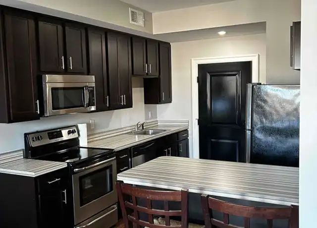 Property at 970 Ridge Ave Unit 6, Scranton, PA, 18510, 1 bed, 1 bath, [object Object]