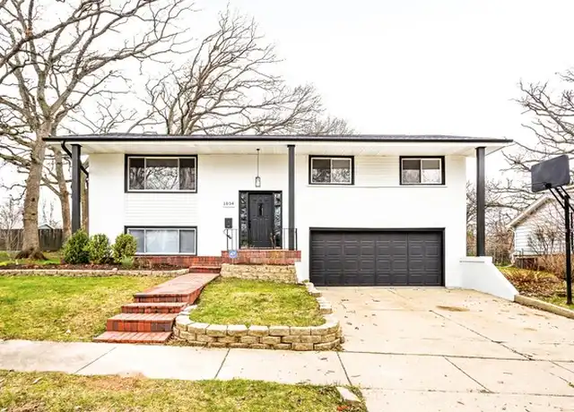 Property at 1034 Forest Ln, Lemont, IL, 60439, 4 beds, 2 baths, [object Object]