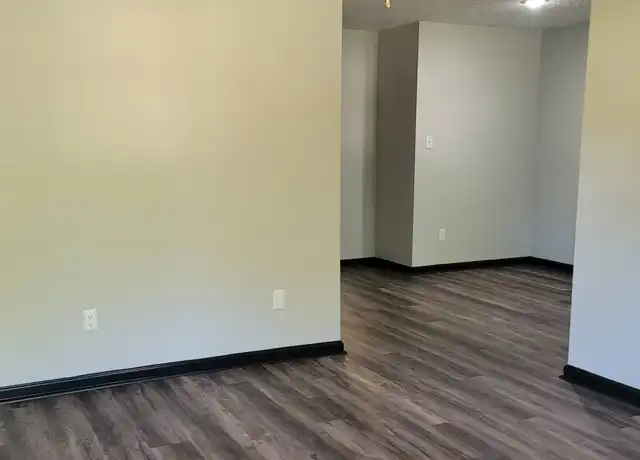 Property at 4324 Union Ave, Pine Bluff, AR, 71603, 2 beds, 1 bath, [object Object]