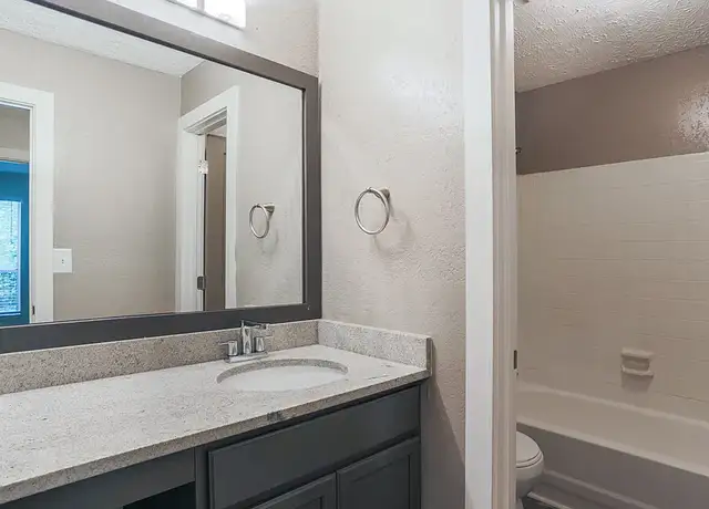 Photo of 100 Knight Way, Fayetteville, GA 30214