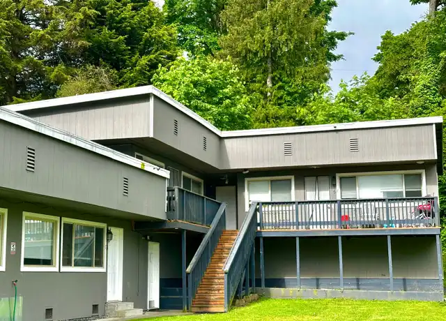 Property at Jericho Apartments - 10025 Des Moines Memorial Dr S, Seattle, WA, 98168, 1 bed, 1 bath, [object Object]