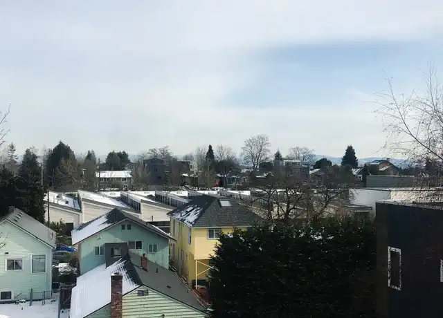 Property at 424 19th Ave E Unit 304, Seattle, WA, 98112, 1 bed, 1 bath, [object Object]
