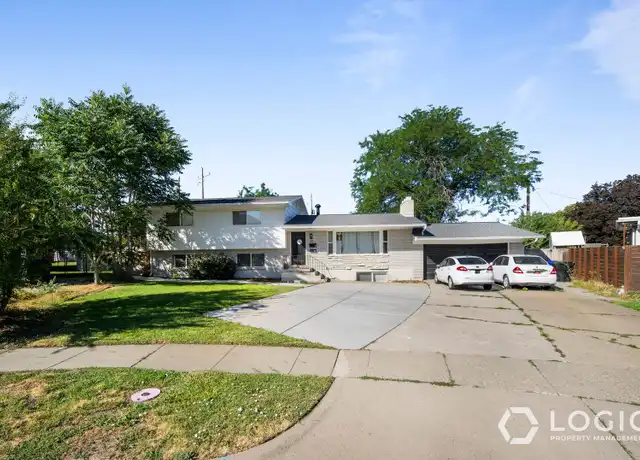 Property at 23 W 1500 S Unit Downstairs, Bountiful, UT, 84010, 3 beds, 1 bath, [object Object]