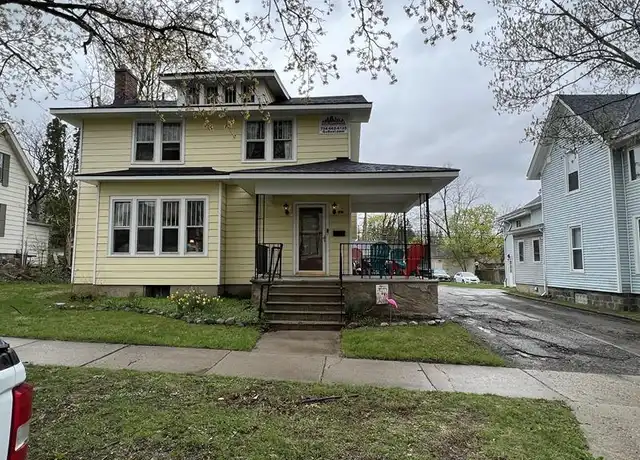 Property at 612 Pearl St, Ypsilanti, MI, 48197, 5 beds, 2.5 baths, [object Object]