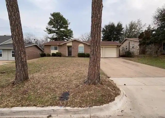 Property at 603 Shelmar Dr, Euless, TX, 76039, 4 beds, 2 baths, [object Object]