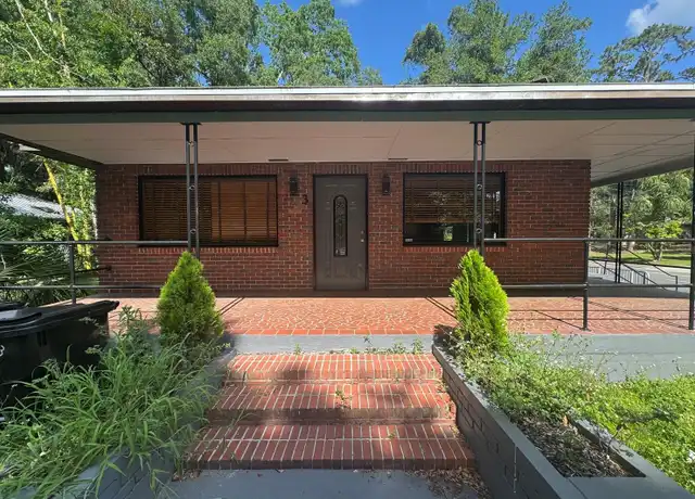 Property at 3 NW 24th St, Gainesville, FL, 32607, 6 beds, 3 baths, [object Object]
