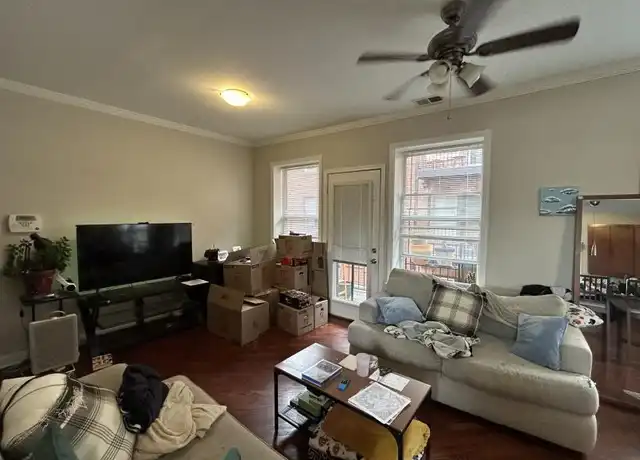 Property at 1621 W Wallen Ave, Chicago, IL, 60626, 1 bed, 1 bath, [object Object]