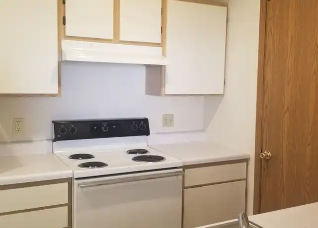 Property at 1 N Oak Knoll Dr Unit 1-82, Festus, MO, 63028, 2 beds, 1 bath, [object Object]