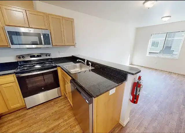 Property at McKenz - 277 Deadmond Ferry Rd, Springfield, OR, 97477, 2 beds, 1.5 baths, [object Object]