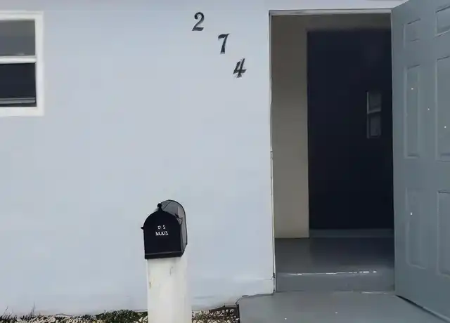 Property at 274 Adams Pl, Pahokee, FL, 33476, 3 beds, 1 bath, [object Object]