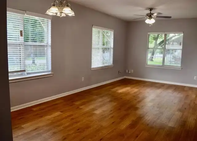 Property at 2302 Colorado St Unit A, Houston, TX, 77007, 2 beds, 1 bath, [object Object]