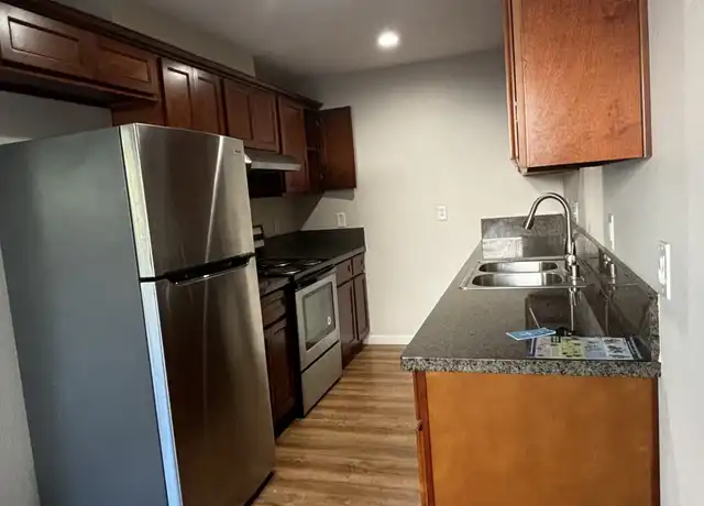 Property at 1352 Drake Dr Unit D unit, Davis, CA, 95616, 2 beds, 1 bath, [object Object]
