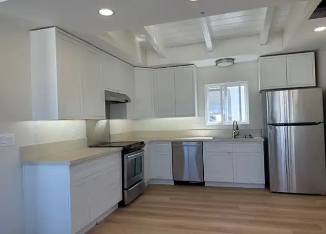 Property at 212 Marine Ave Unit C, Manhattan Beach, CA, 90266, 3 beds, 2 baths, [object Object]