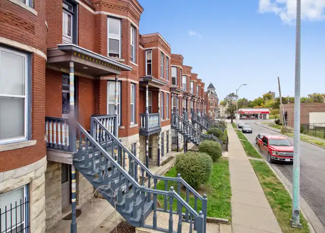 Property at 923 E 34th St Unit 13C, Kansas City, MO, 64109, 1 bed, 1 bath, [object Object]