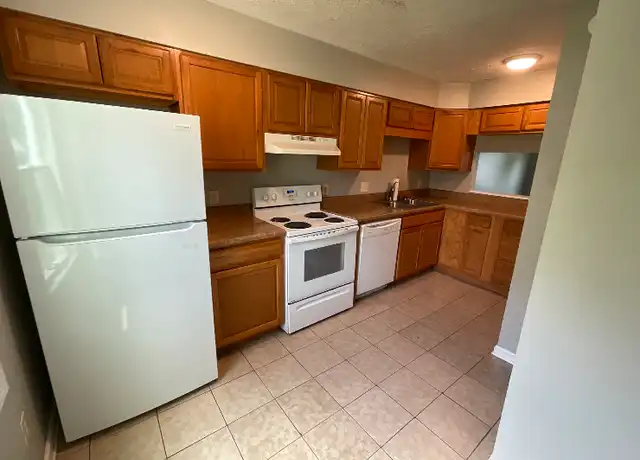 Property at 734 5th St Unit 3, Bristol, TN, 37620, 2 beds, 1 bath, [object Object]