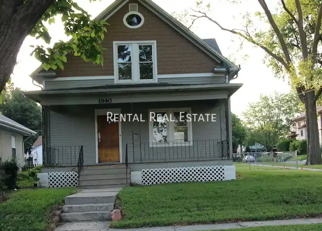 Property at 1940 S 22nd St, Lincoln, NE, 68502, 4 beds, 2 baths, [object Object]