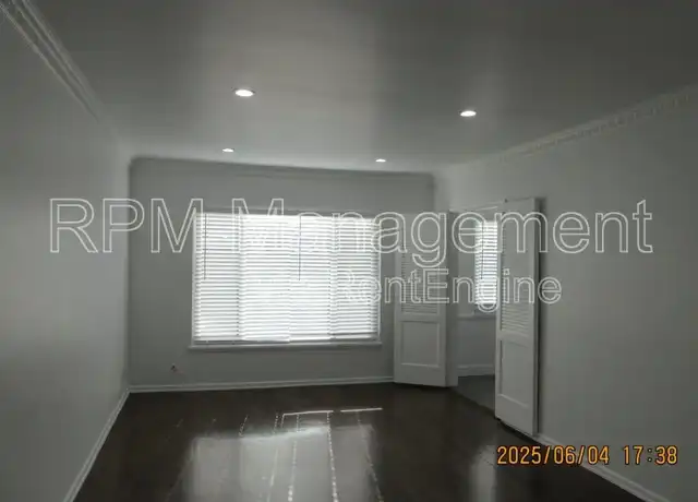 Property at 905 N Sweetzer Ave Unit 17, West Hollywood, CA, 90069, 1 bed, 1 bath, [object Object]