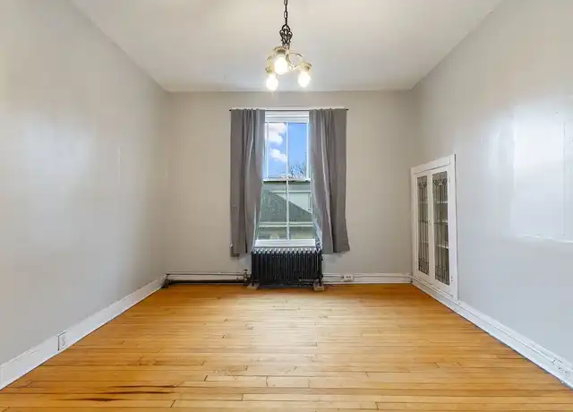 Property at Essex Apartments - 940 Woodruff Place Middle Dr, Indianapolis, IN, 46201, 1 bed, 1 bath, [object Object]