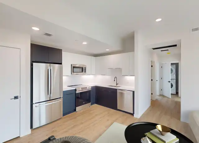 Property at 24 Mount Pleasant St Unit 402, Somerville, MA, 02145, 2 beds, 1 bath, [object Object]