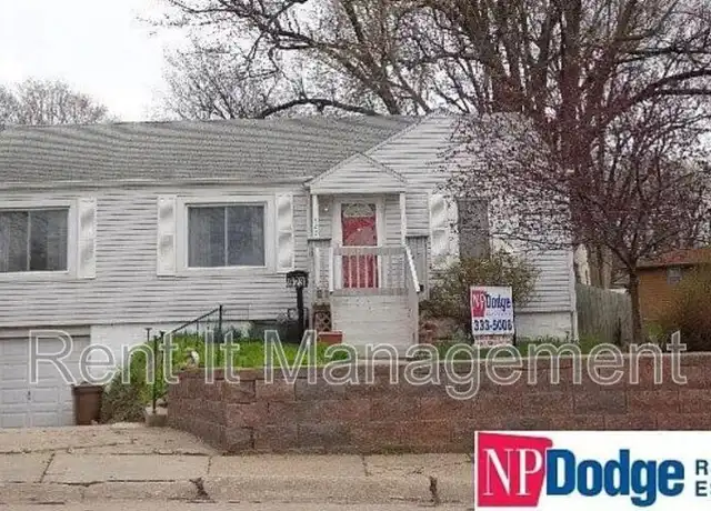 Property at 923 McLaughlin Cir, Bellevue, NE, 68005, 4 beds, 1 bath, [object Object]