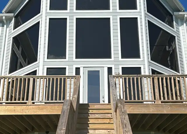 Property at 807 Kipp Ave Unit B, Kemah, TX, 77565, 4 beds, 2.5 baths, [object Object]