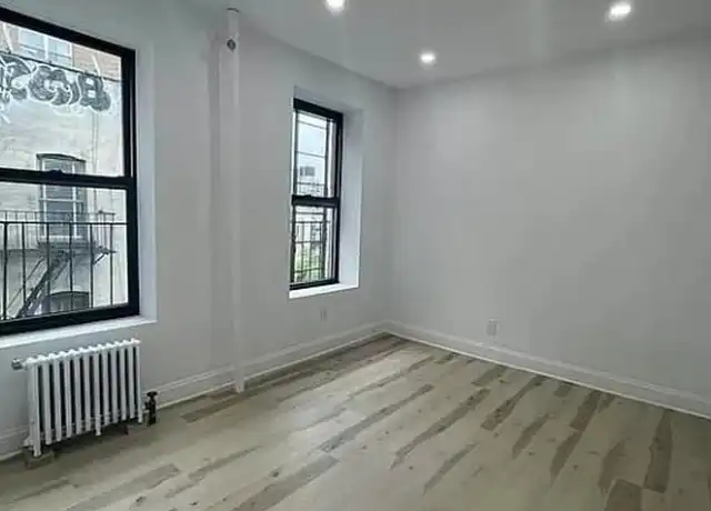 Property at 565 Broadway, New York, NY, 10012, 3 beds, 2 baths, [object Object]