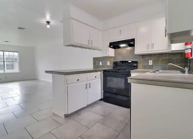 Property at 6120 S Madison Pl Unit C, Tulsa, OK, 74136, 2 beds, 1 bath, [object Object]